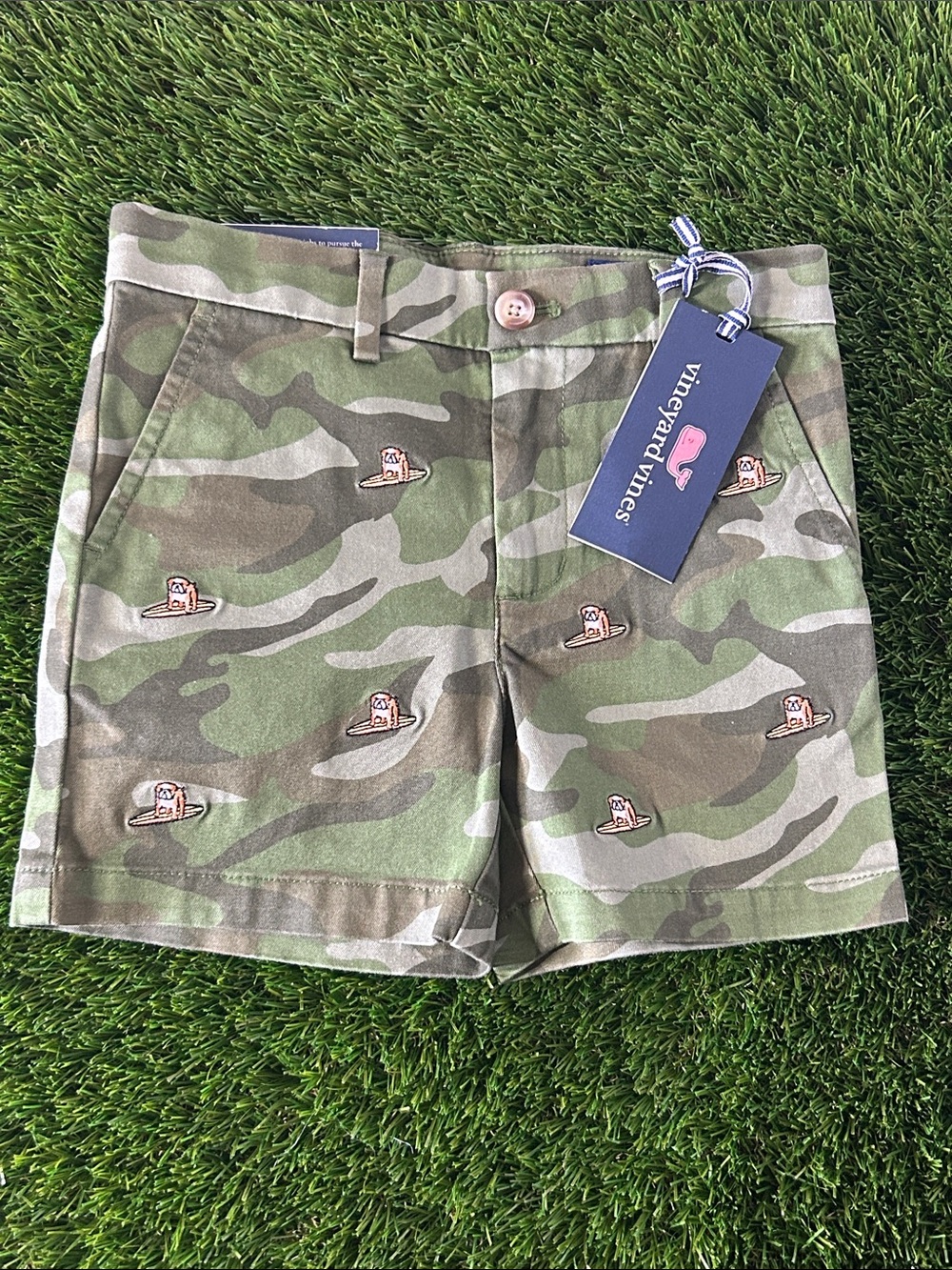 Vineyard Vines Women's Camo Embroidered Whale Chino Shorts - Green